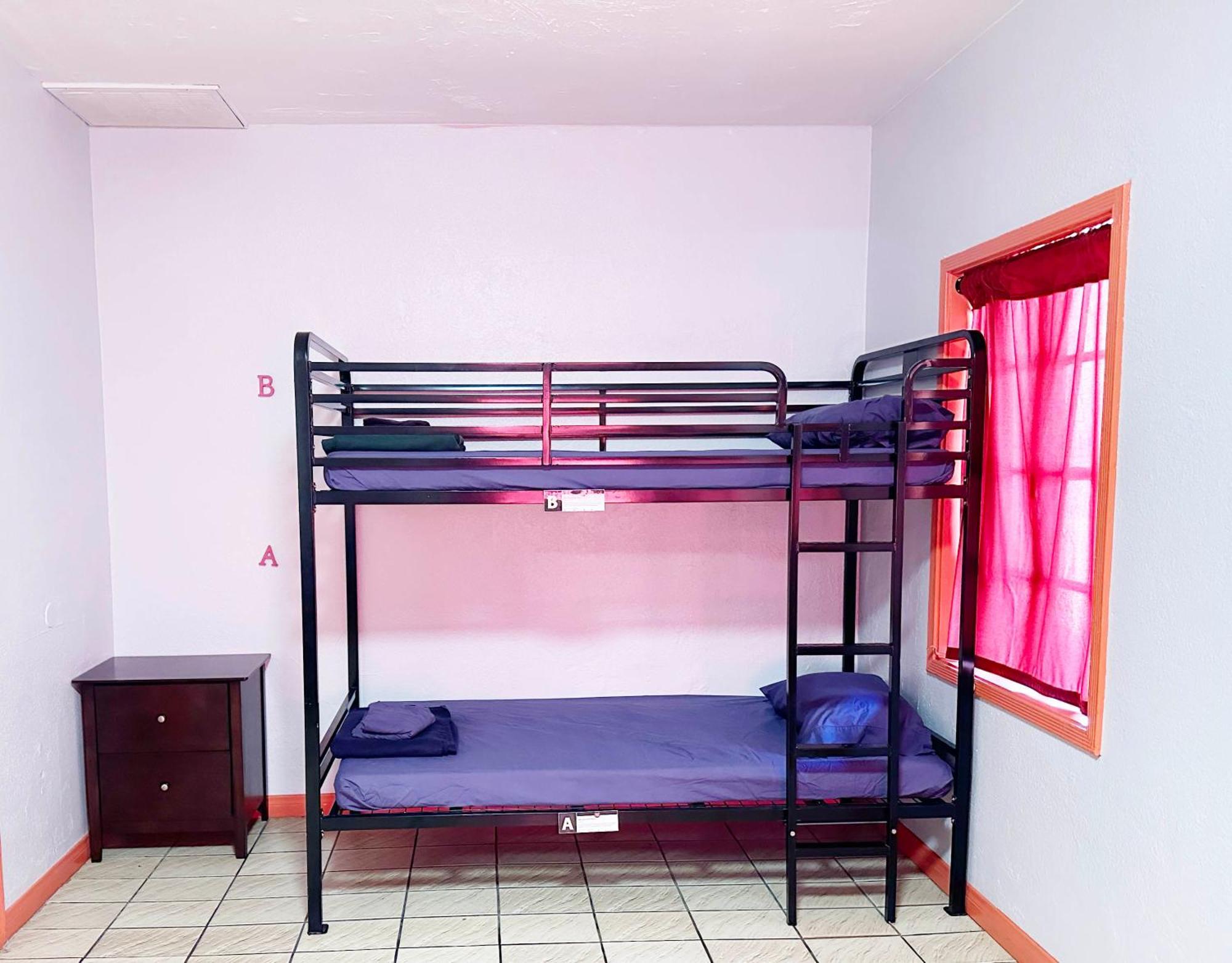לאס וגאס Sin City Hostel מראה חיצוני תמונה