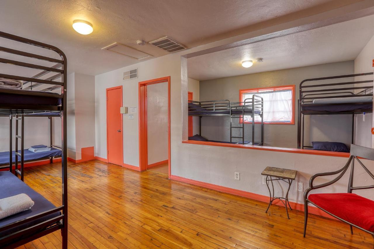 לאס וגאס Sin City Hostel מראה חיצוני תמונה